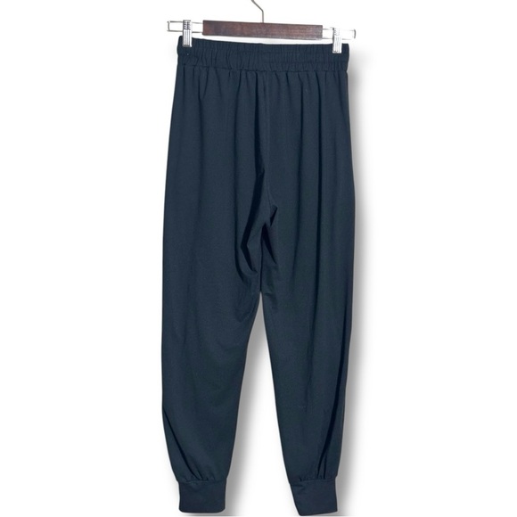 Amazon Basics Women's Black Drawstring Waist Simple Comfy Jogger Pants - Picture 7 of 11